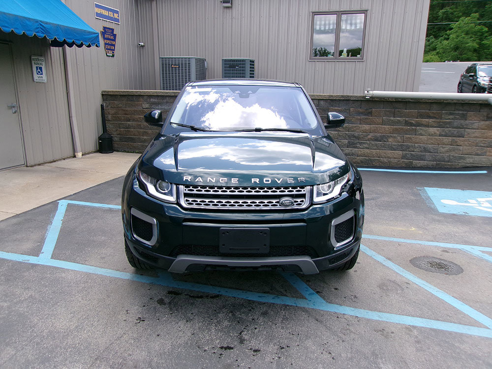 Used 2017 Land Rover Range Rover Evoque SE image 2