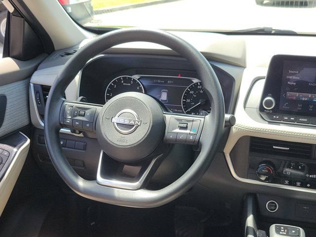 Used 2023 Nissan Rogue SV FWD image 18