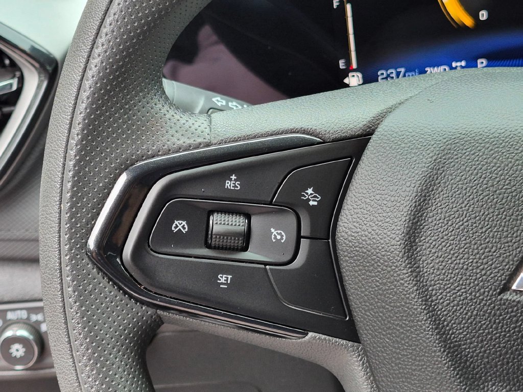 Used 2025 Chevrolet TrailBlazer LT AWD/4WD image 14