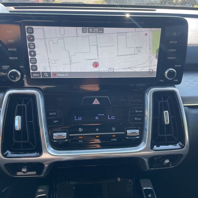Used 2022 Kia Sorento SX image 17