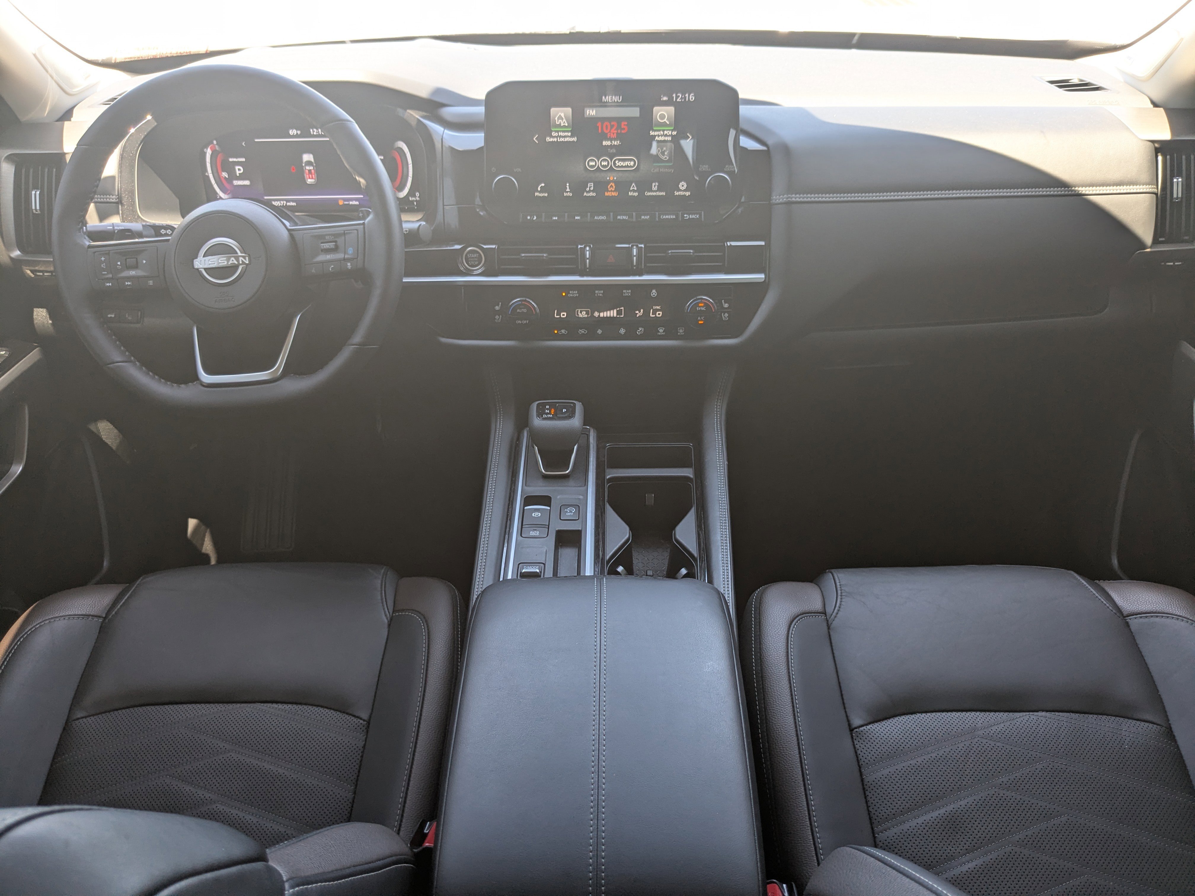Used 2024 Nissan Pathfinder Platinum FWD image 20