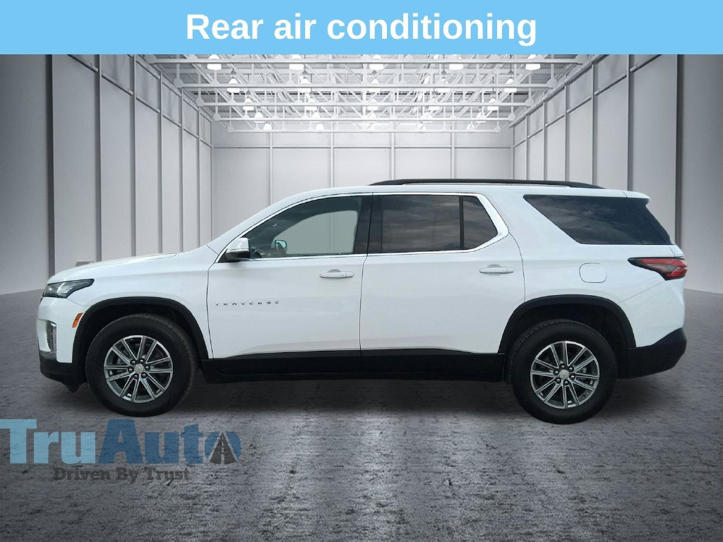 Used 2023 Chevrolet Traverse LT FWD image 4