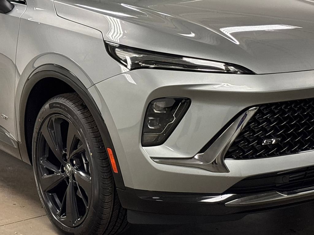 New 2026 Buick Envision Sport Touring image 4