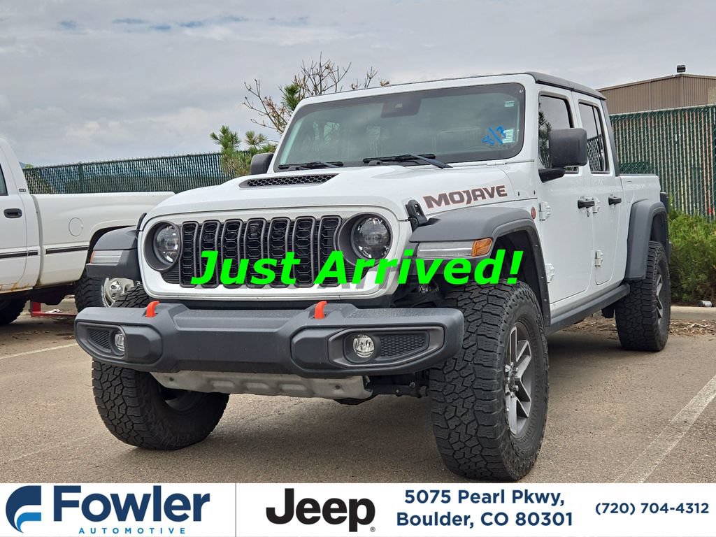 Used 2024 Jeep Gladiator Mojave w/ Technology Group AWD/4WD image 1