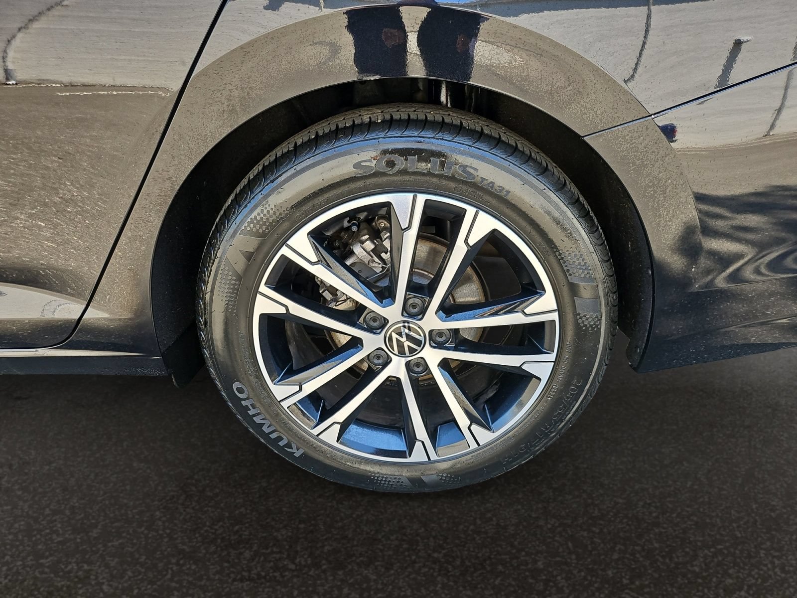 Used 2025 Volkswagen Jetta Sport FWD image 44
