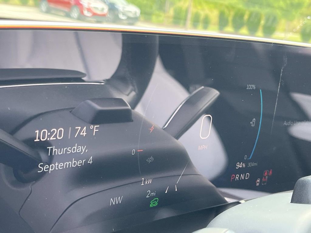 New 2026 Cadillac Lyriq Premium Luxury image 35