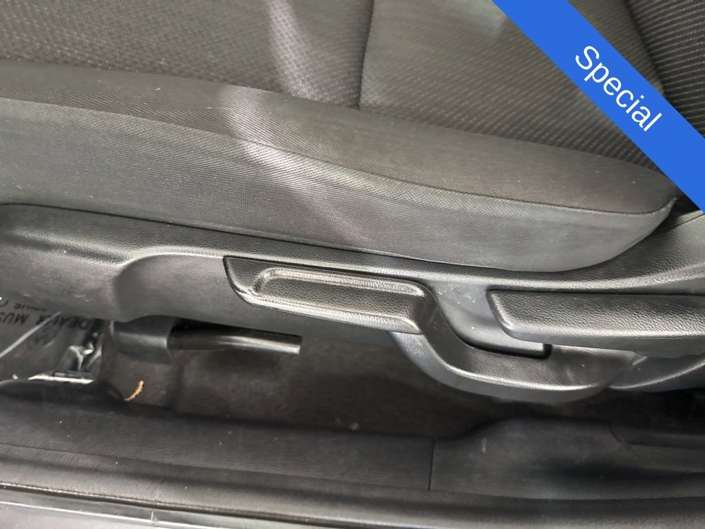 Used 2017 Honda HR-V EX image 19