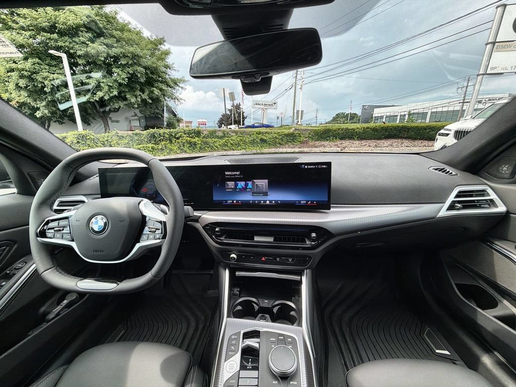 Used 2026 BMW 330i xDrive Sedan w/ Premium Package AWD/4WD image 18