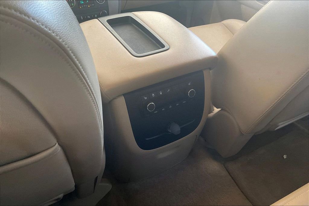Used 2013 GMC Yukon SLT w/ SLT-2 Equipment Package AWD/4WD image 24