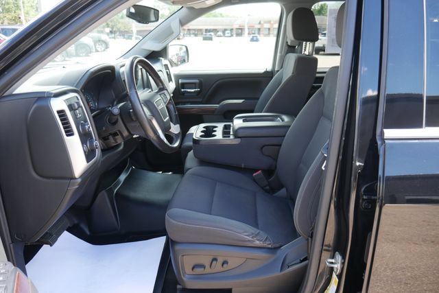 Used 2018 GMC Sierra 1500 SLE w/ SLE Value Package AWD/4WD image 2