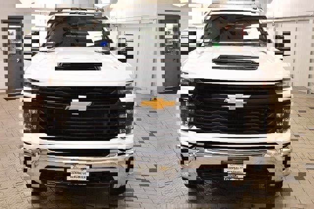 Used 2024 Chevrolet Silverado 3500 W/T w/ WT Convenience Package image 2
