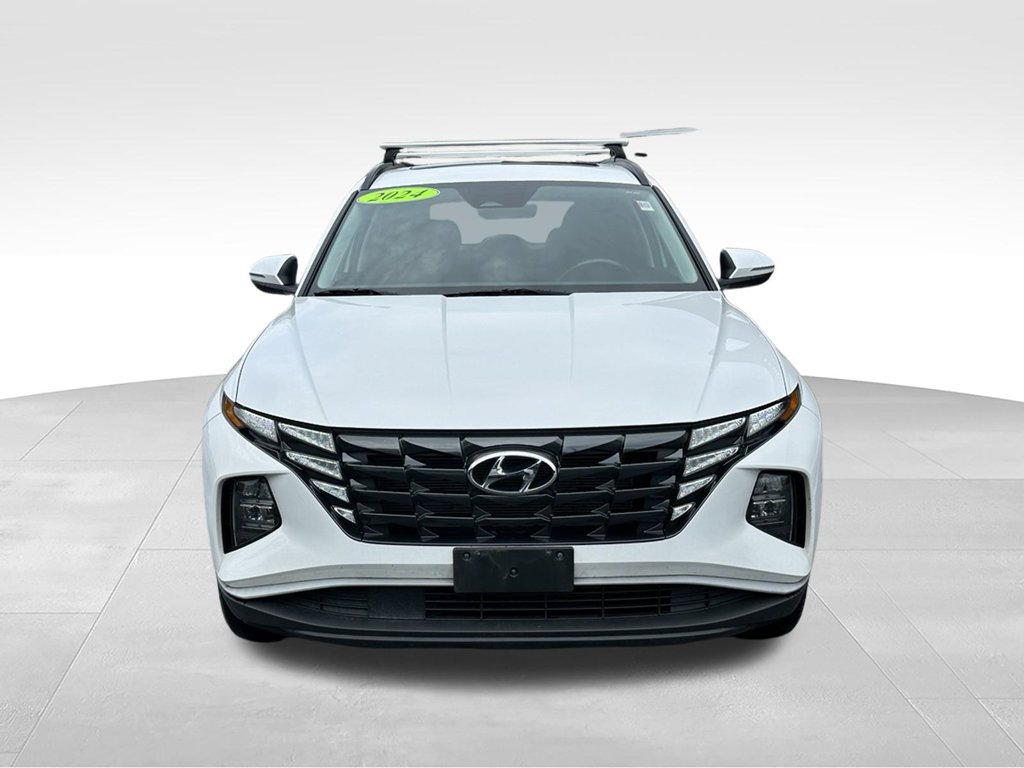 Used 2024 Hyundai Tucson SEL w/ Convenience Package AWD/4WD image 2