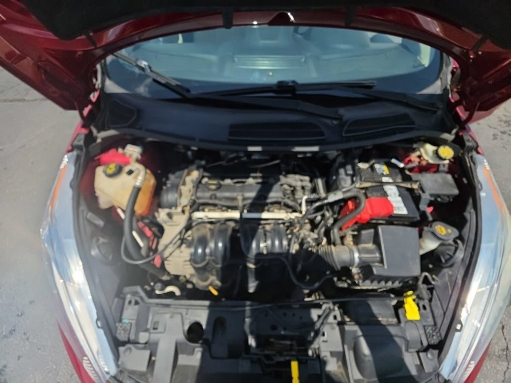 Used 2016 Ford Fiesta Titanium FWD image 12
