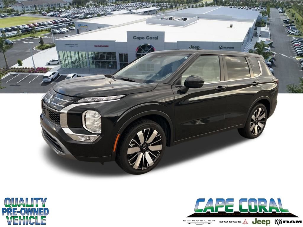 Used 2025 Mitsubishi Outlander SE