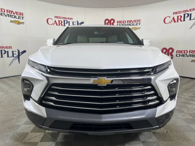 Used 2024 Chevrolet Blazer Premier w/ Driver Confidence II Package FWD image 2