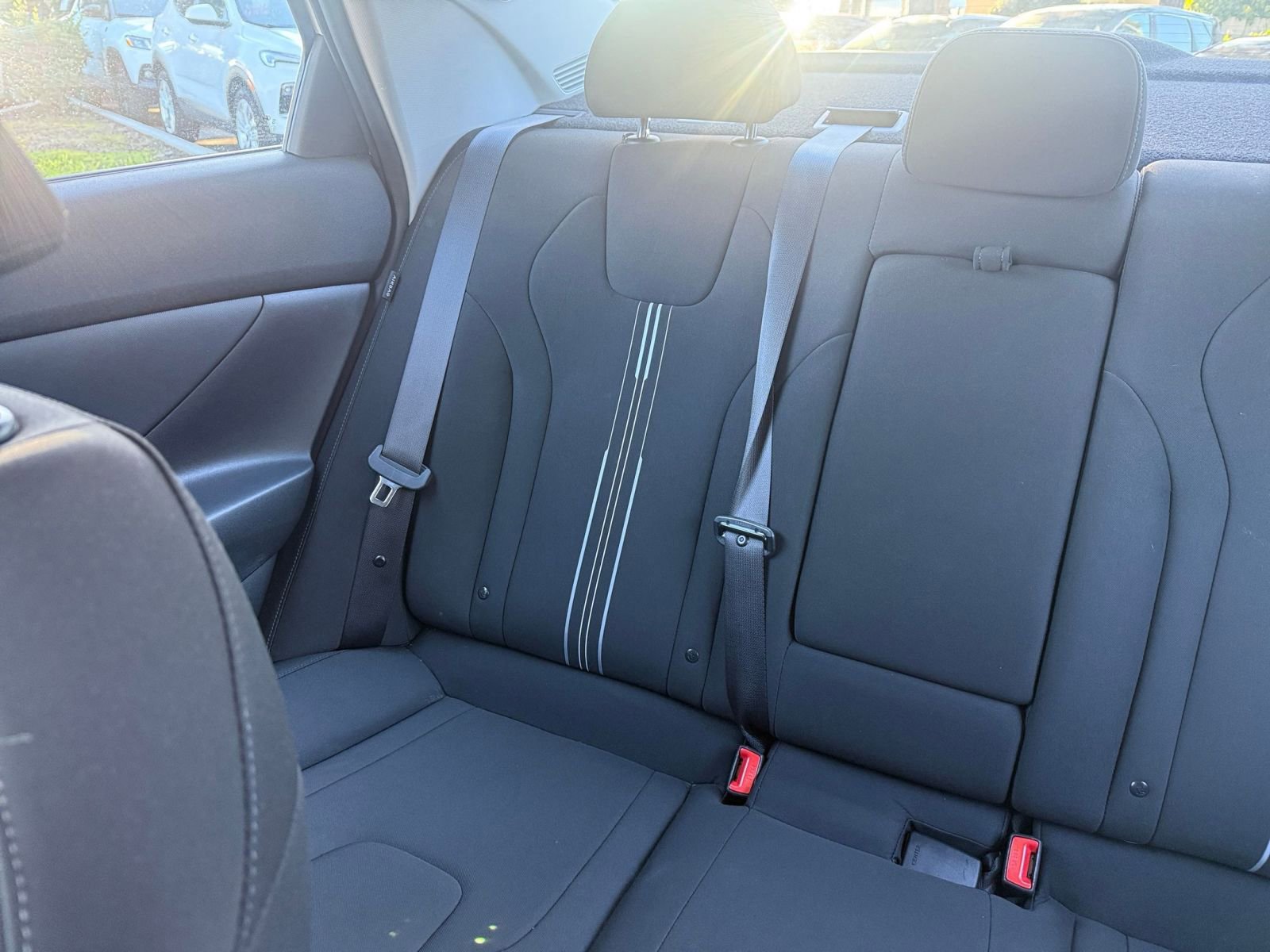 Used 2025 Hyundai Elantra SEL image 35