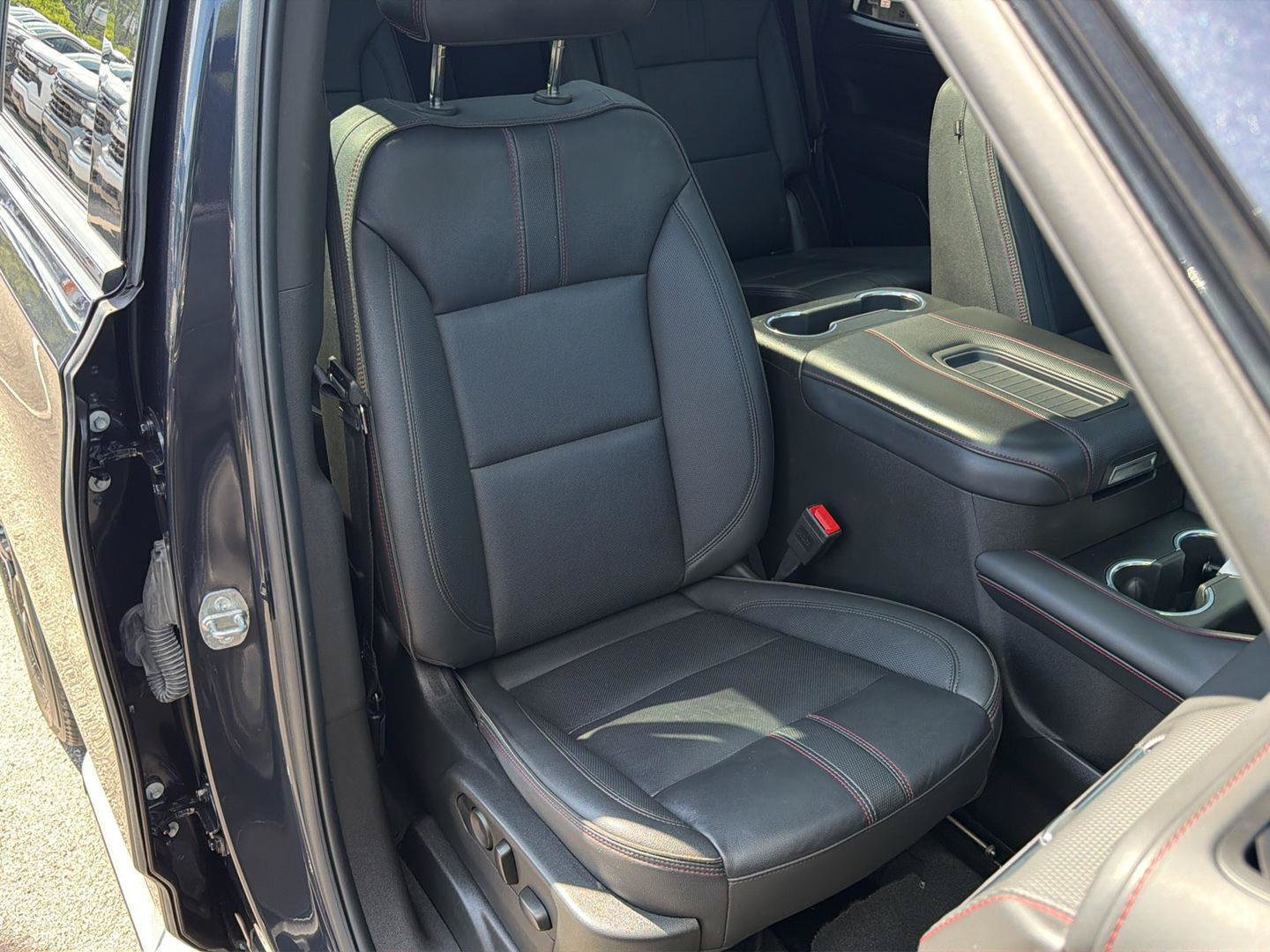 Used 2024 Chevrolet Tahoe RST w/ Luxury Package RWD image 34