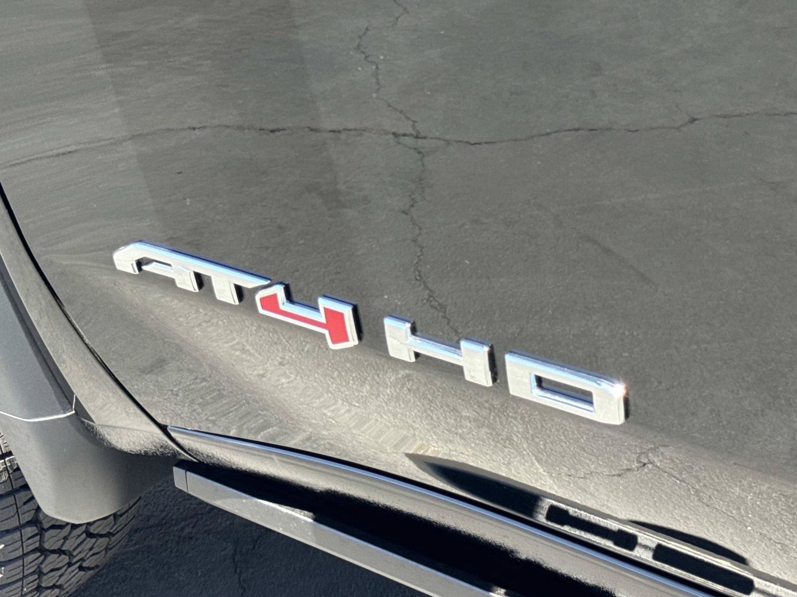 New 2026 GMC Sierra 2500 AT4 w/ AT4 Premium Plus Package AWD/4WD image 7