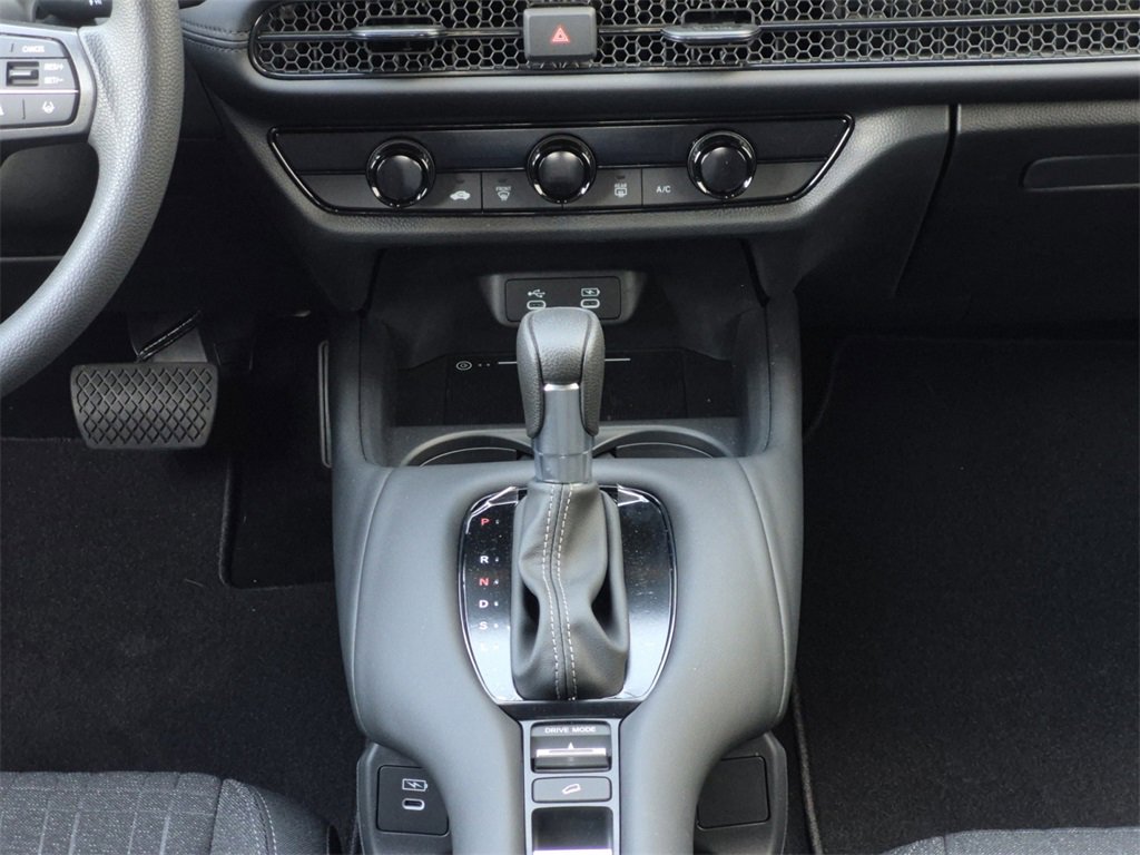 Used 2026 Honda HR-V LX image 10