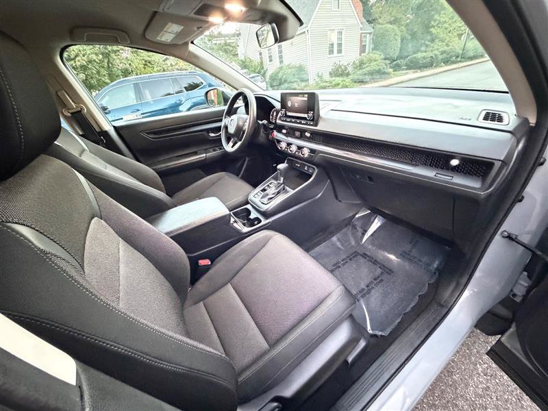 Used 2024 Honda CR-V LX image 29