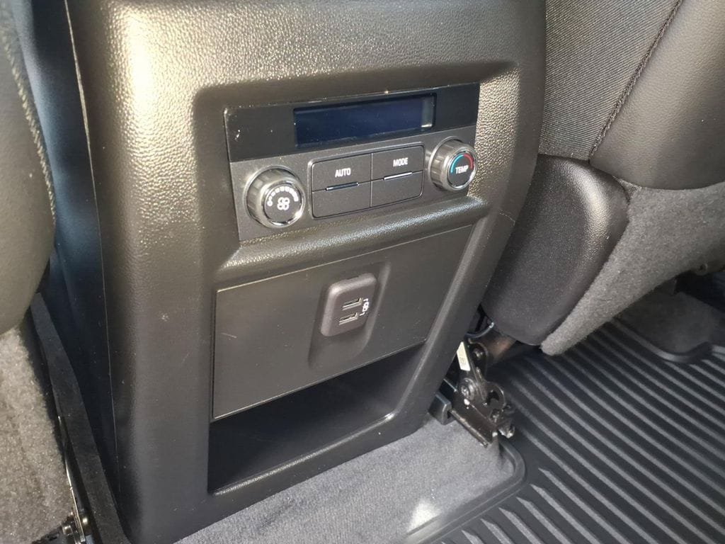 Used 2023 Chevrolet Traverse LT AWD/4WD image 18