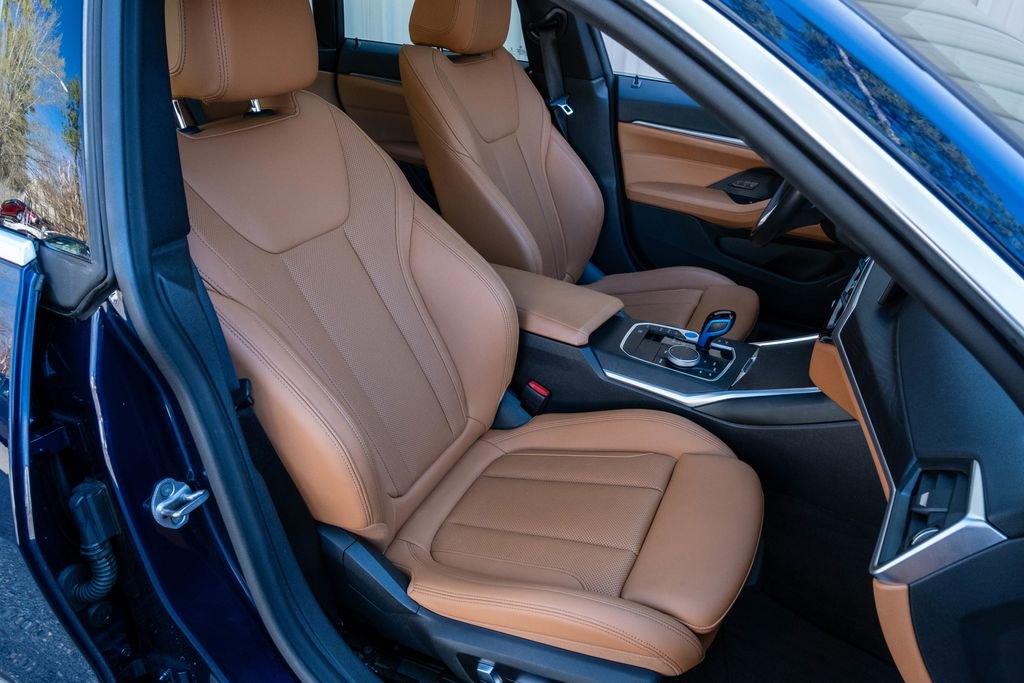 Used 2023 BMW i4 eDrive35 w/ Premium Package image 22