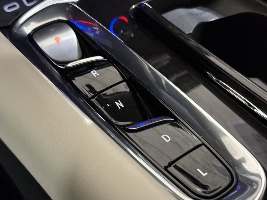 Used 2024 Buick Enclave Essence w/ LPO, Floor Liner Package FWD image 17
