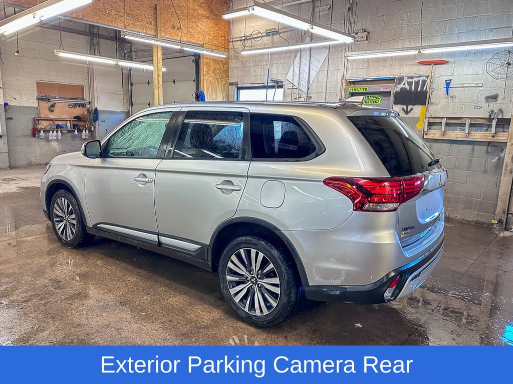 Used 2019 Mitsubishi Outlander AWD image 5