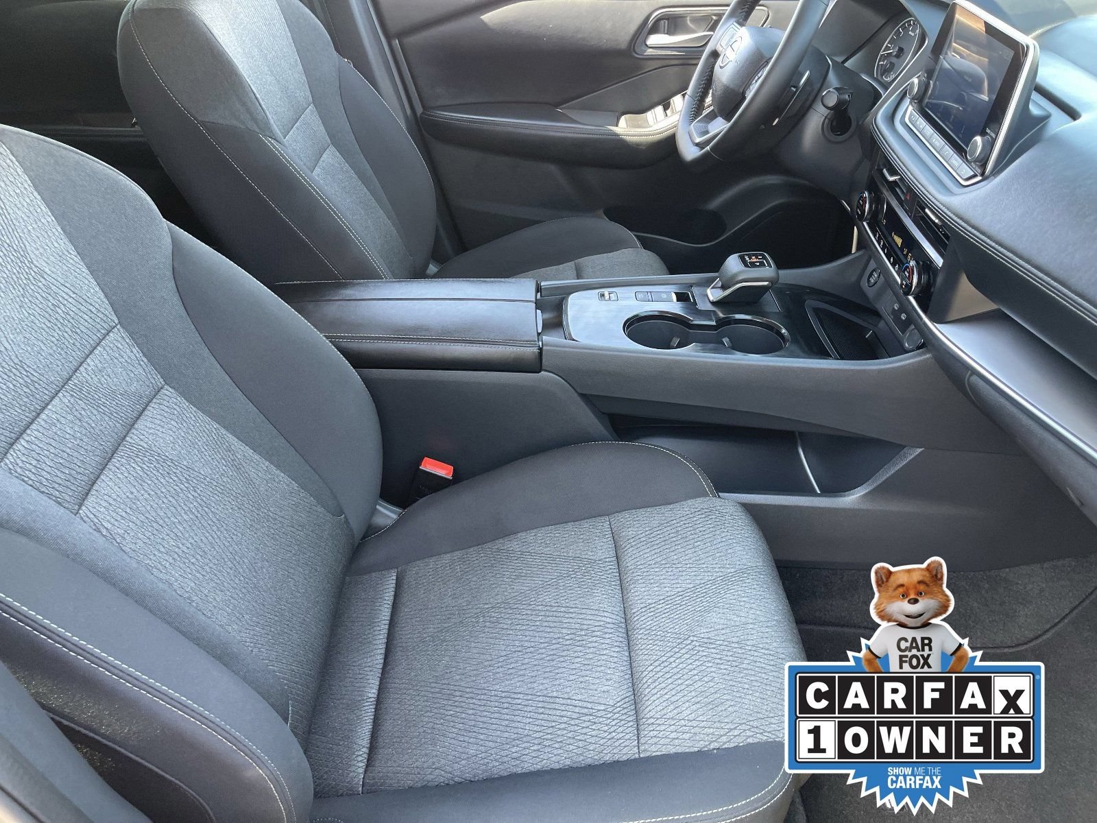 Certified 2025 Nissan Rogue SV FWD image 12