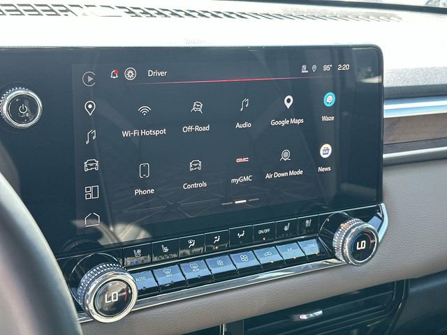 Used 2024 GMC Canyon Denali image 42