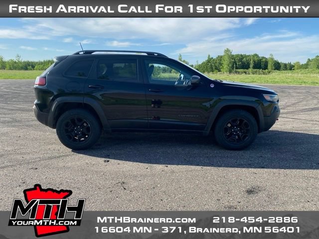 Used 2019 Jeep Cherokee Trailhawk w/ Cold Weather Group