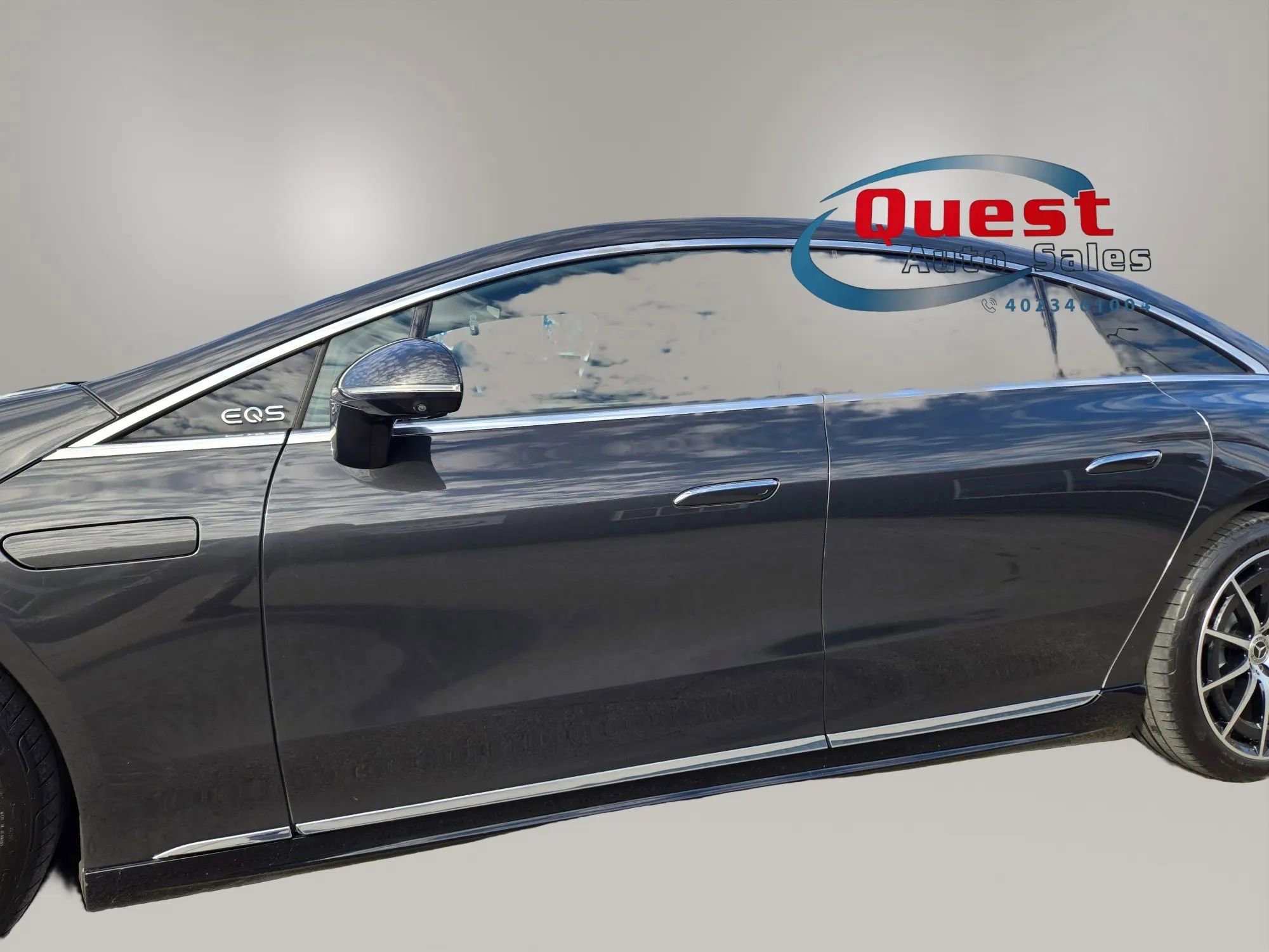 Used 2023 Mercedes-Benz EQS 580 4MATIC Sedan w/ Exclusive Trim Package image 15
