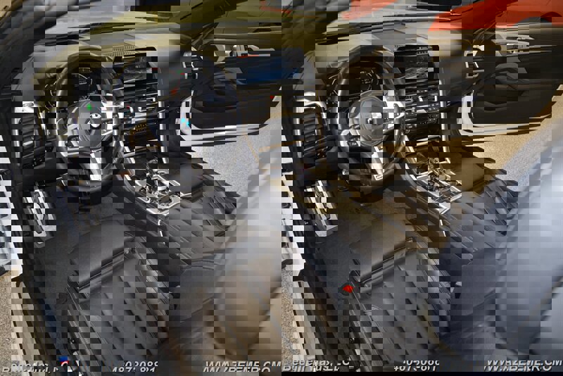 Used 2022 BMW 840i Convertible w/ Driving Assistance Package image 13