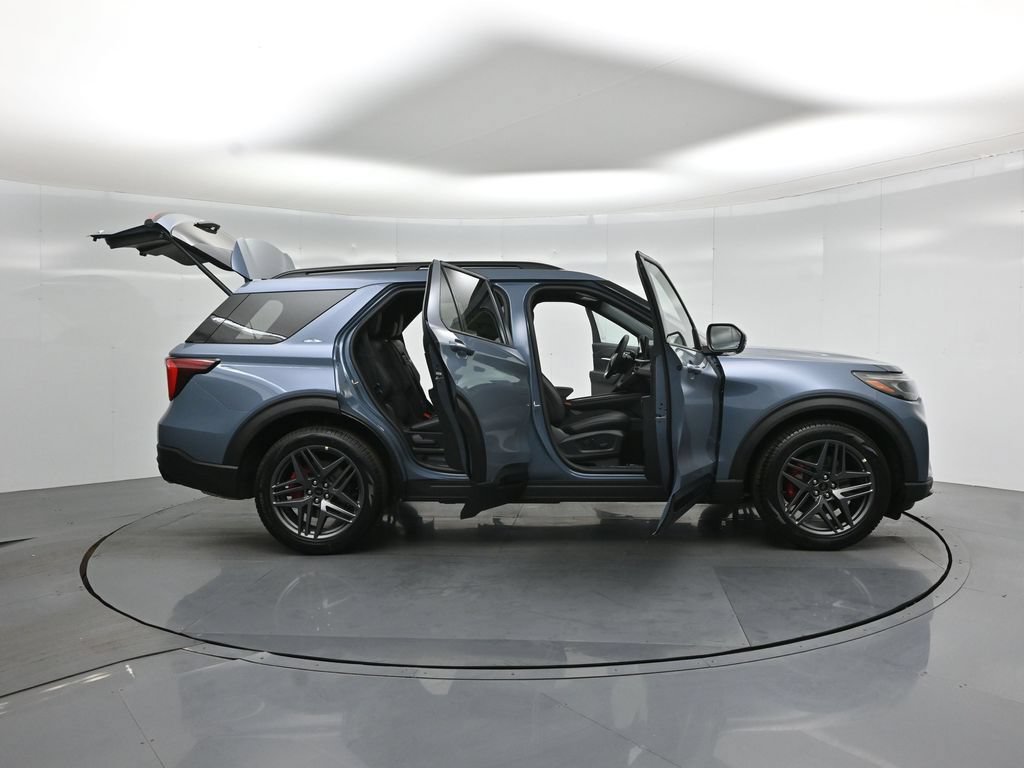 New 2026 Ford Explorer ST w/ Sun And Sound Package AWD/4WD image 4