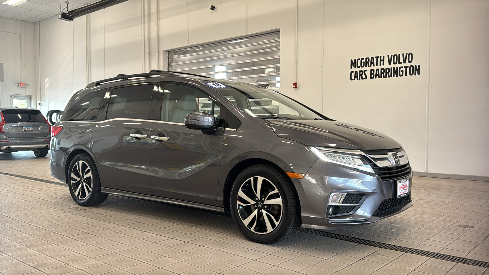 Used 2018 Honda Odyssey Elite image 3