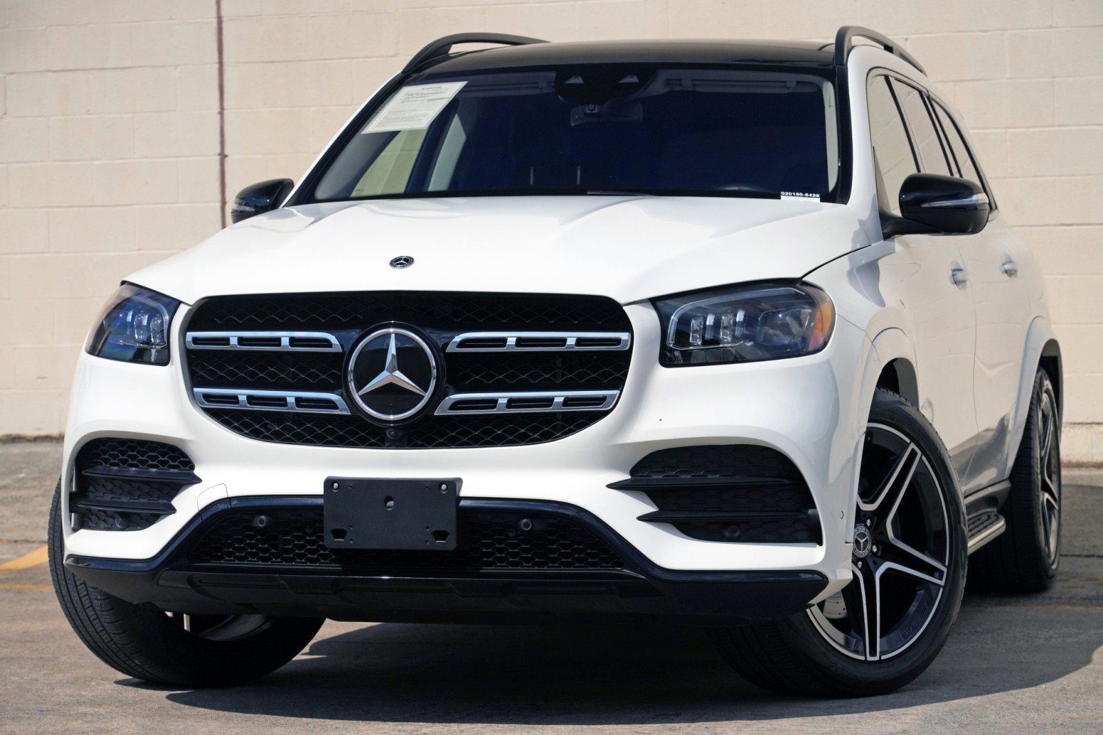 Used 2023 Mercedes-Benz GLS 580 4MATIC image 3