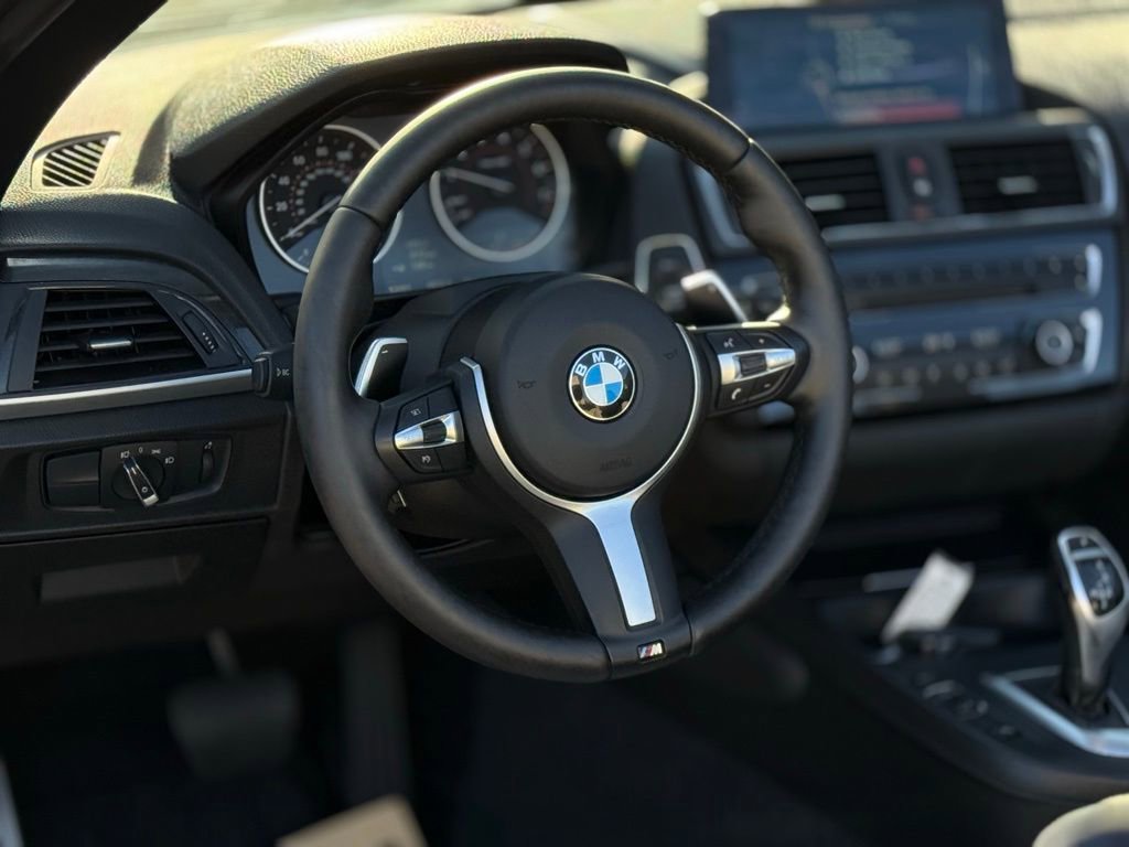 Used 2016 BMW M235i xDrive Convertible image 10