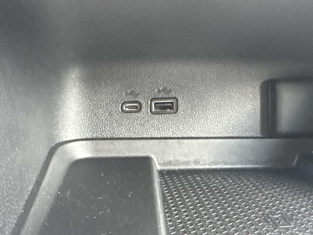 Used 2024 Chevrolet Traverse LT w/ LPO, Floor Liner Package FWD image 41