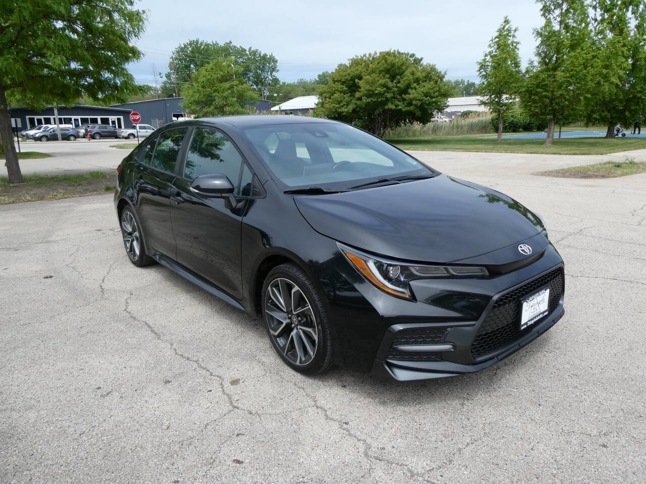 Used 2020 Toyota Corolla SE FWD image 3