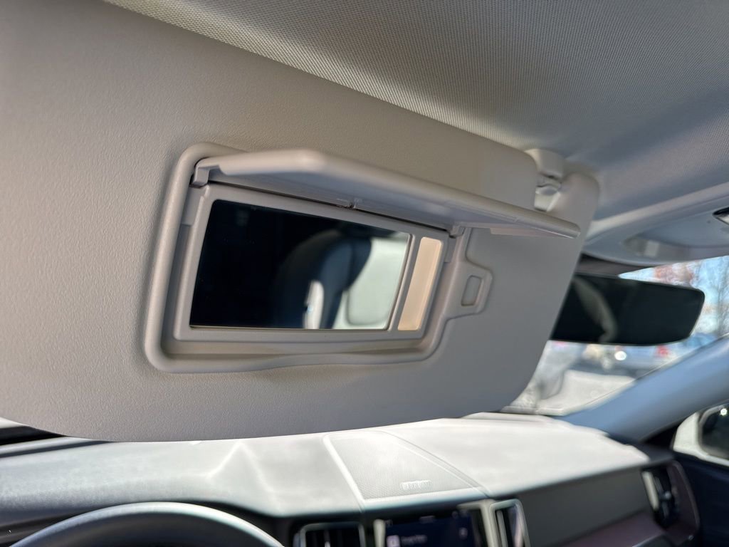 Used 2024 Volvo XC60 T8 Plus w/ Protection Package Premier image 32