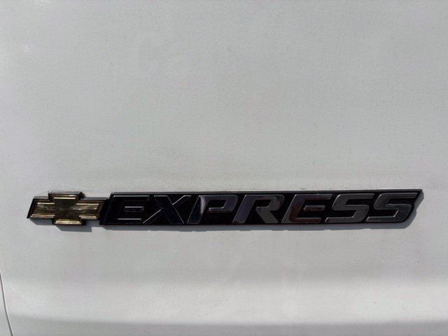 Used 2025 Chevrolet Express 2500 w/ Driver Convenience Package RWD image 7