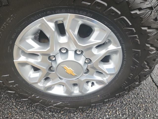 Used 2024 Chevrolet Silverado 3500 W/T image 10