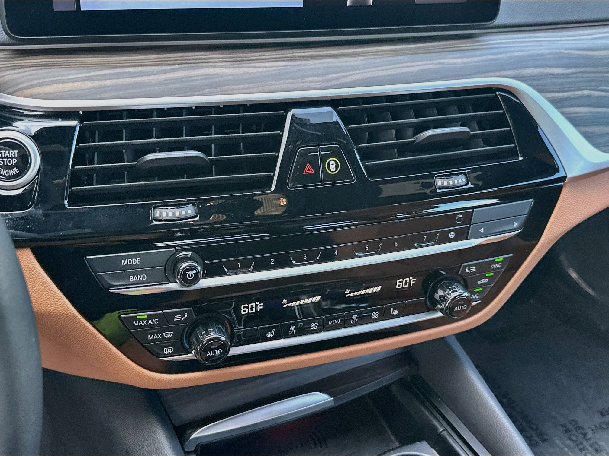 Used 2023 BMW 540i w/ Executive Package RWD image 16