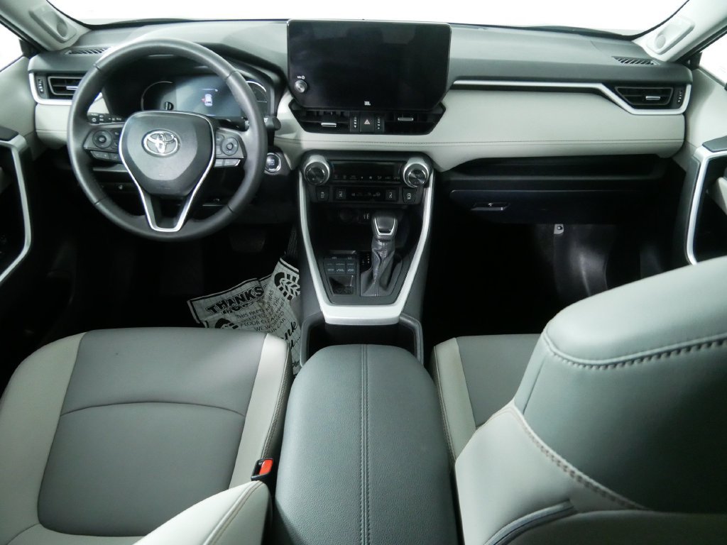 Used 2025 Toyota RAV4 XLE Premium w/ Weather Package AWD/4WD image 19