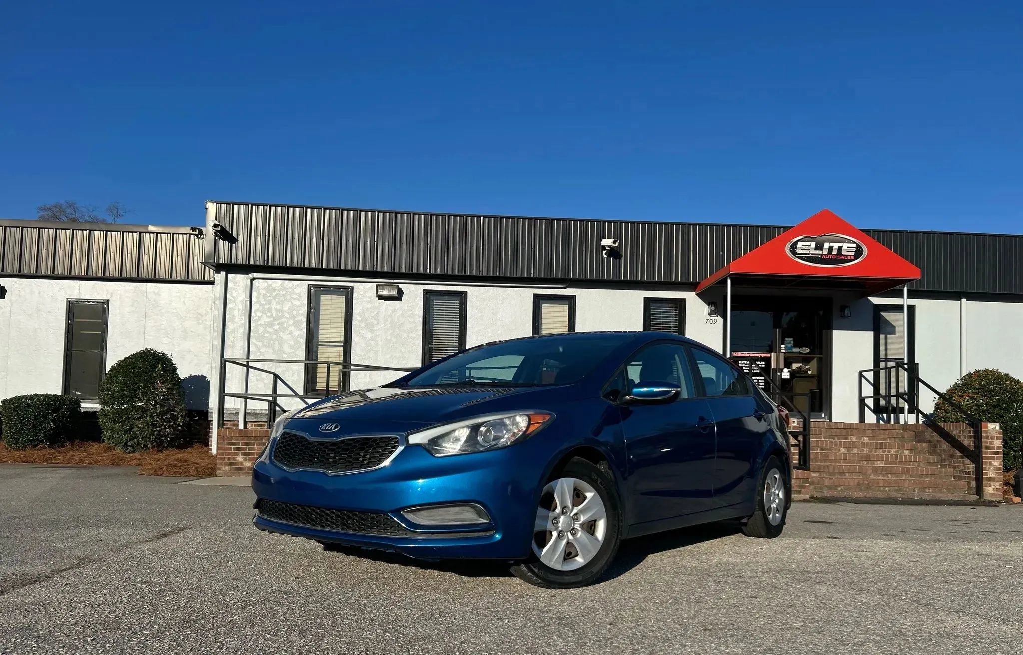 Used 2015 Kia Forte LX w/ Popular Package image 2