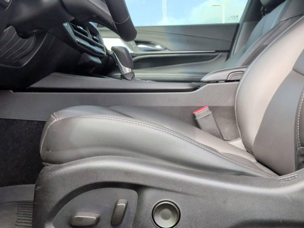 Used 2022 Cadillac CT4 Luxury w/ Sun And Sound Package AWD/4WD image 11