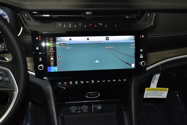 New 2026 Jeep Grand Cherokee Altitude image 15