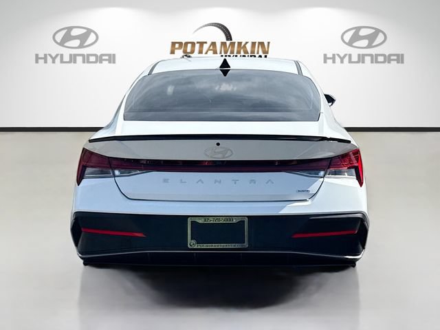 Certified 2025 Hyundai Elantra SEL FWD image 6