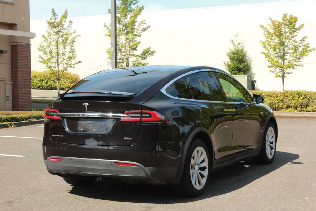 Used 2016 Tesla Model X 90D AWD/4WD image 7