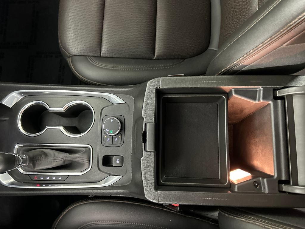 Used 2023 Chevrolet Traverse High Country FWD image 15